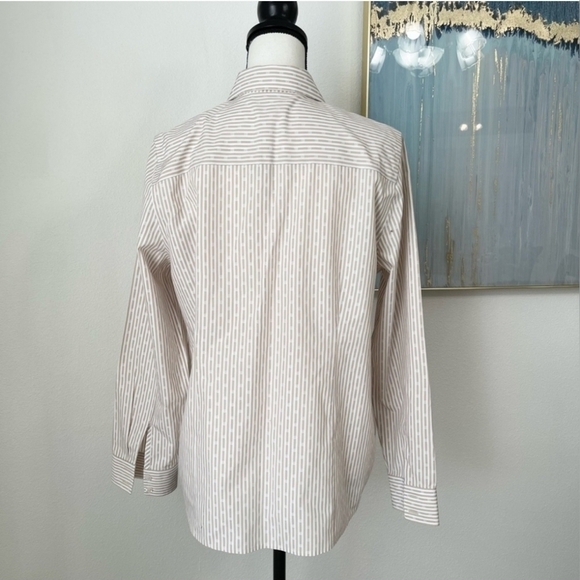 Chico’s No Iron CoolMax All Season Button Down Cream & white stripes Size 3 - Picture 8 of 9